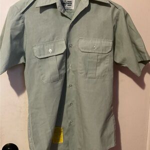 Defense Logistics Agency Men's light Green Short Sleeve button down Shirt size M